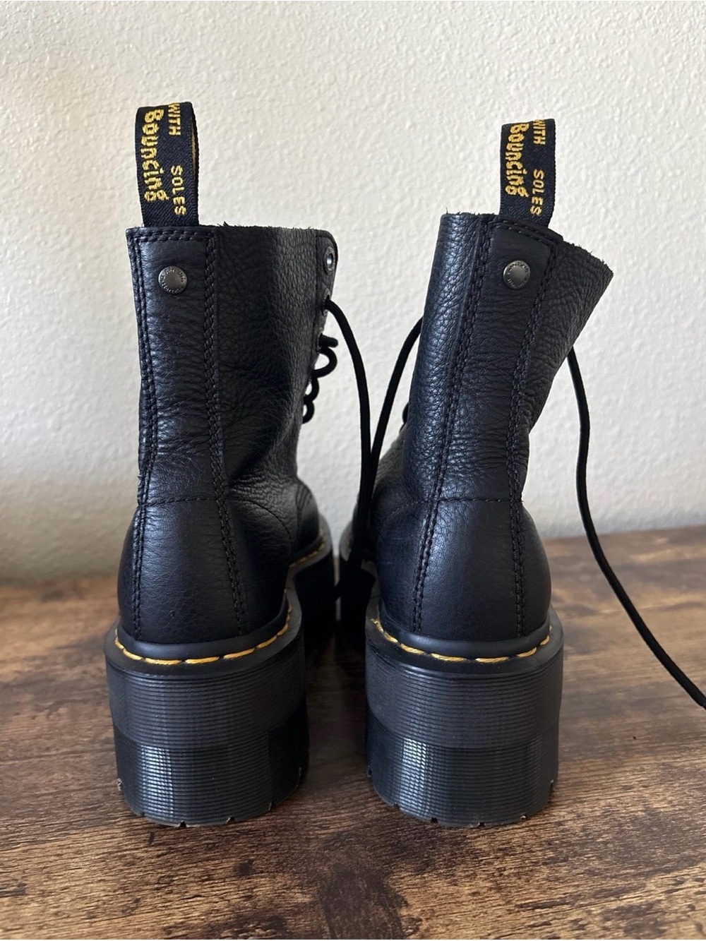 Dr. Martens Pascal Max Black Platform Lace-Up Combat Boots Size 6 - Picture 5 of 8